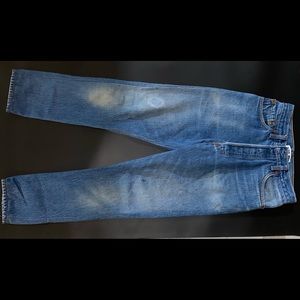 Size 25 Levi’s!